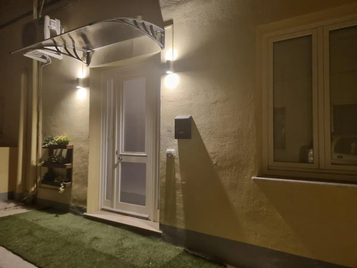 Luxury Apple Room Apartment Κάλιαρι