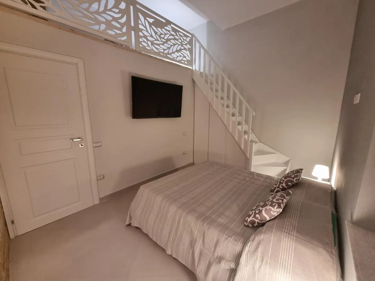 Luxury Apple Room Apartment Κάλιαρι 0*,  Ιταλία